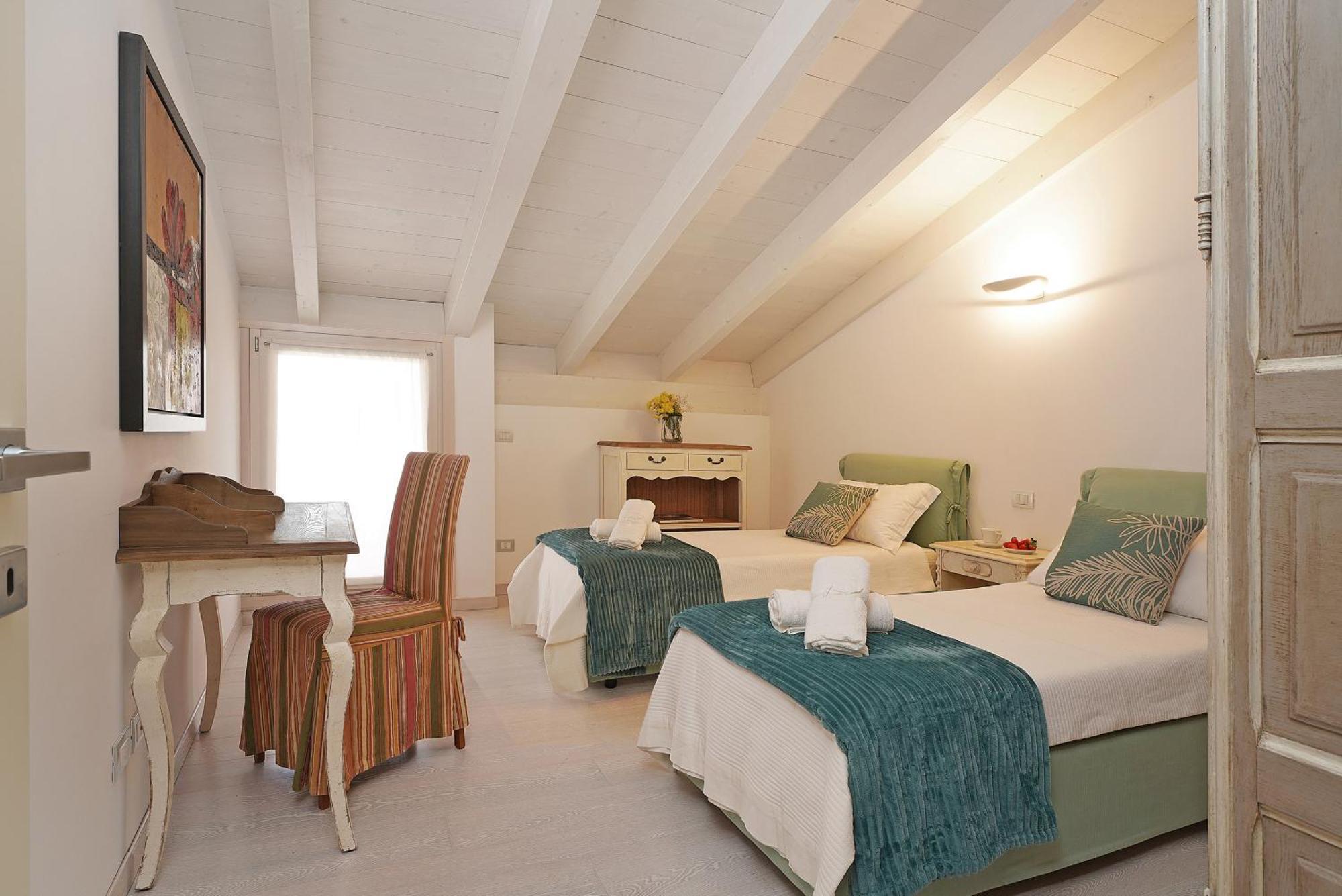 Resort Caesar C4 Sirmione - Gardagate Eksteriør billede