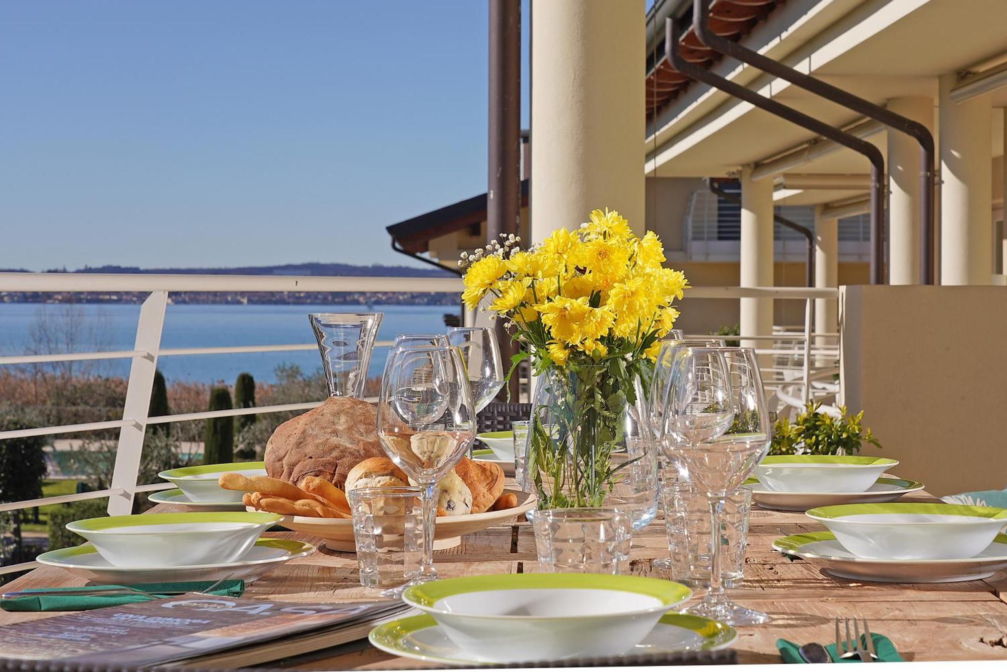 Resort Caesar C4 Sirmione - Gardagate Eksteriør billede